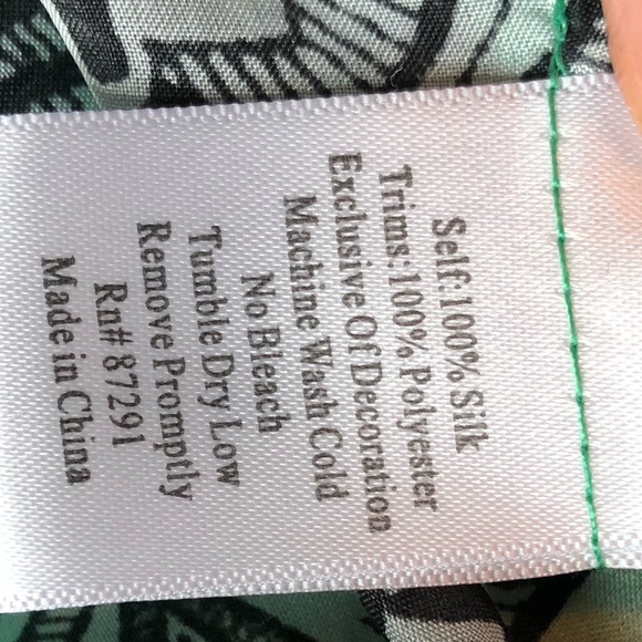 Johnny Was silk tunic top size medium Excellent! - Picture 8 of 8